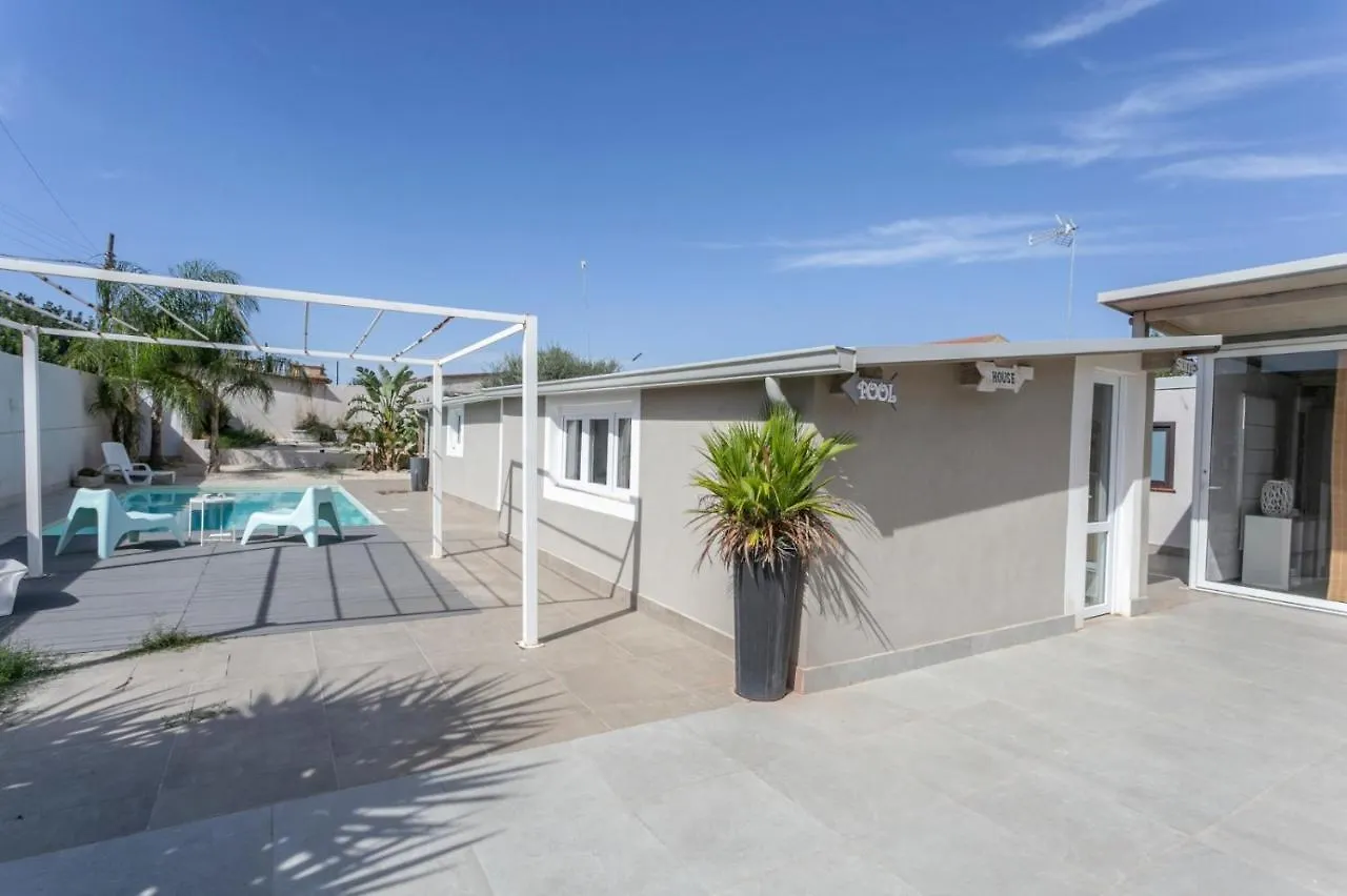 Villa Luxury Bungalow Villaggio Azzurro Italien
