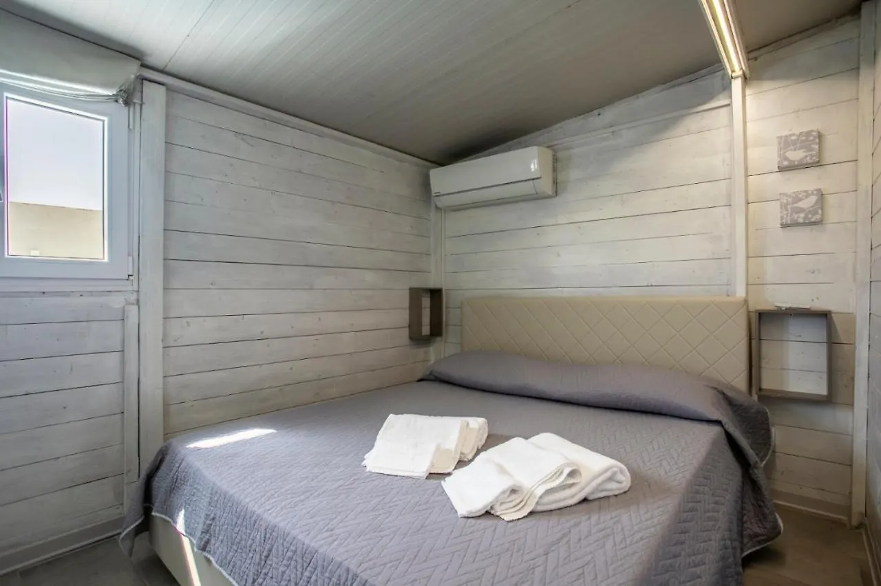 Villa Luxury Bungalow Villaggio Azzurro Italien