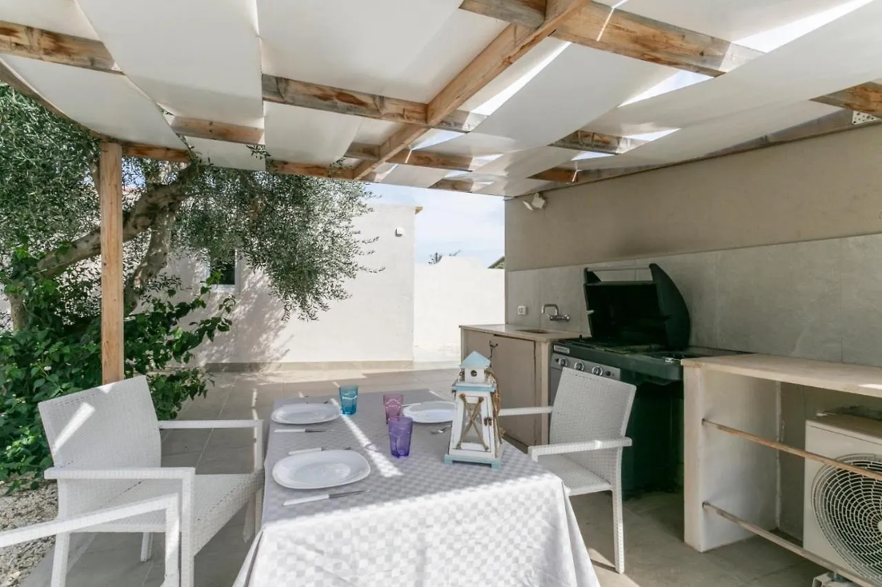 Luxury Bungalow Villaggio Azzurro